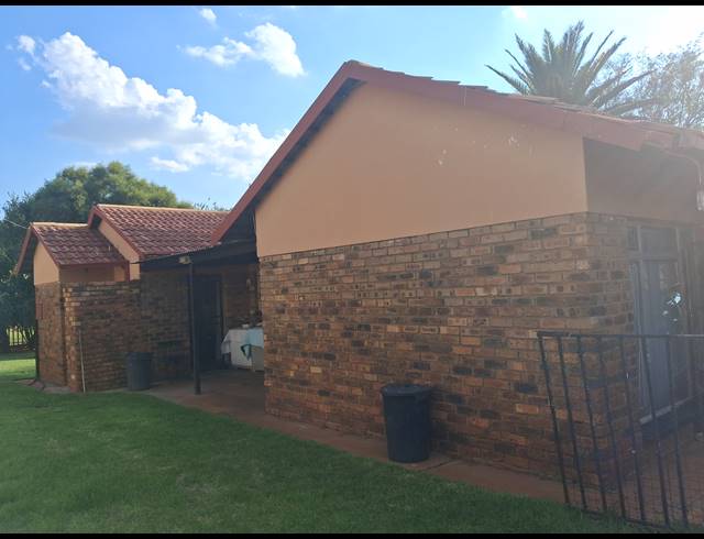 4 BEDROOM FREESTANDING SOLD IN RANDLESPARK